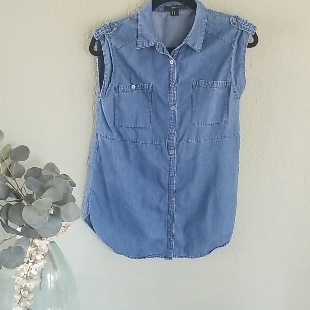 FOREVER 21 chambray button down summer top